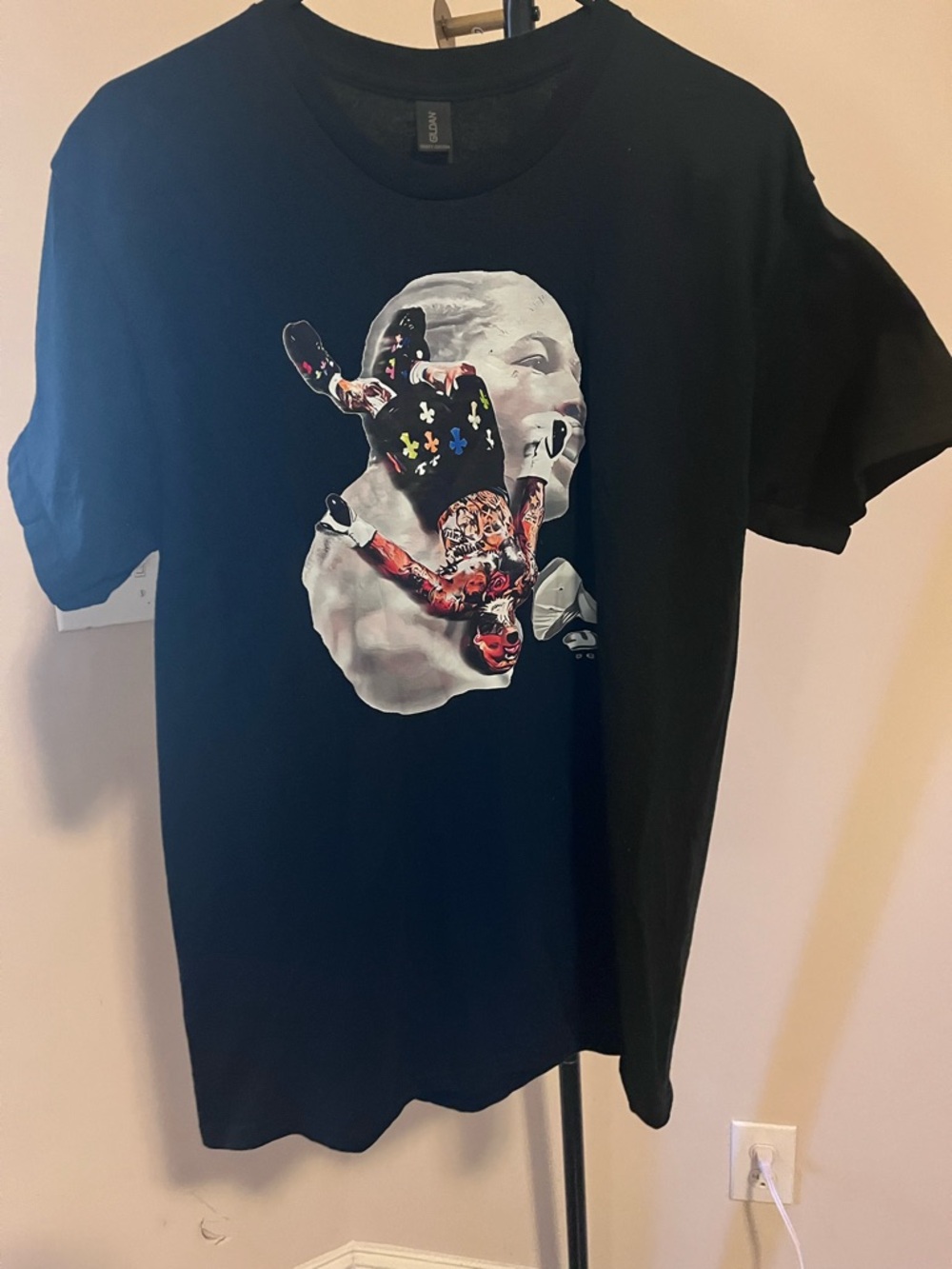 Graphic Men's Crew Neck T-Shirt Size M